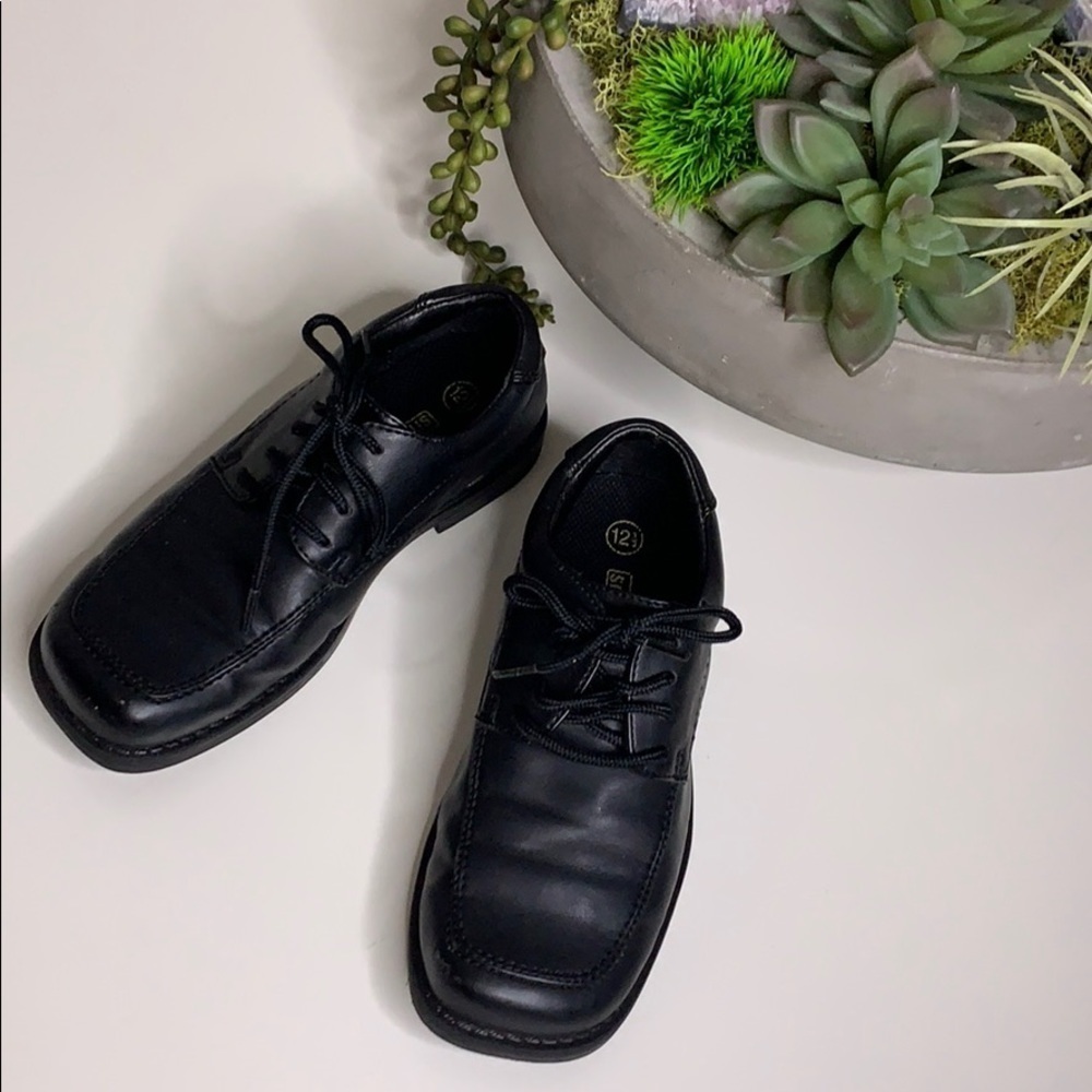 Smart Fit Black Leather Square Toe Lace Up dress shoes boy 12.5 school shoes